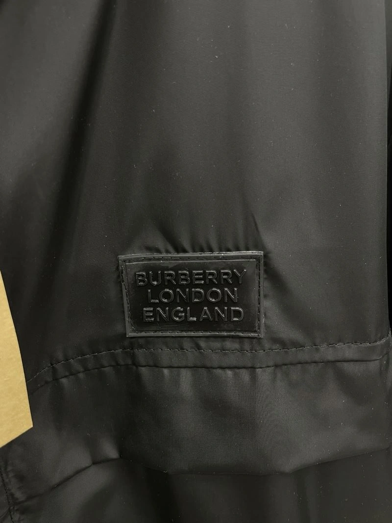Burberry Outwear ZeroBulk 102670
