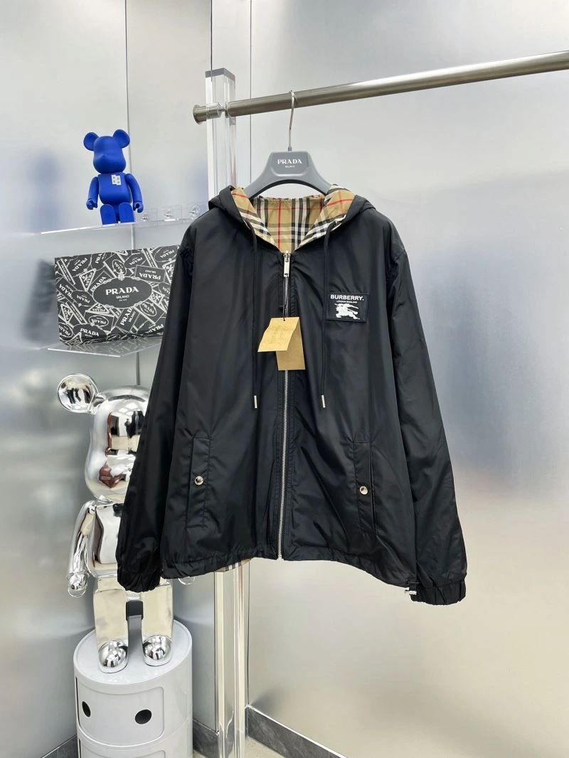 DailyWear Burberry Outwear 102672