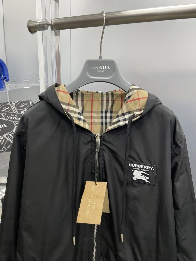 DailyWear Burberry Outwear 102672