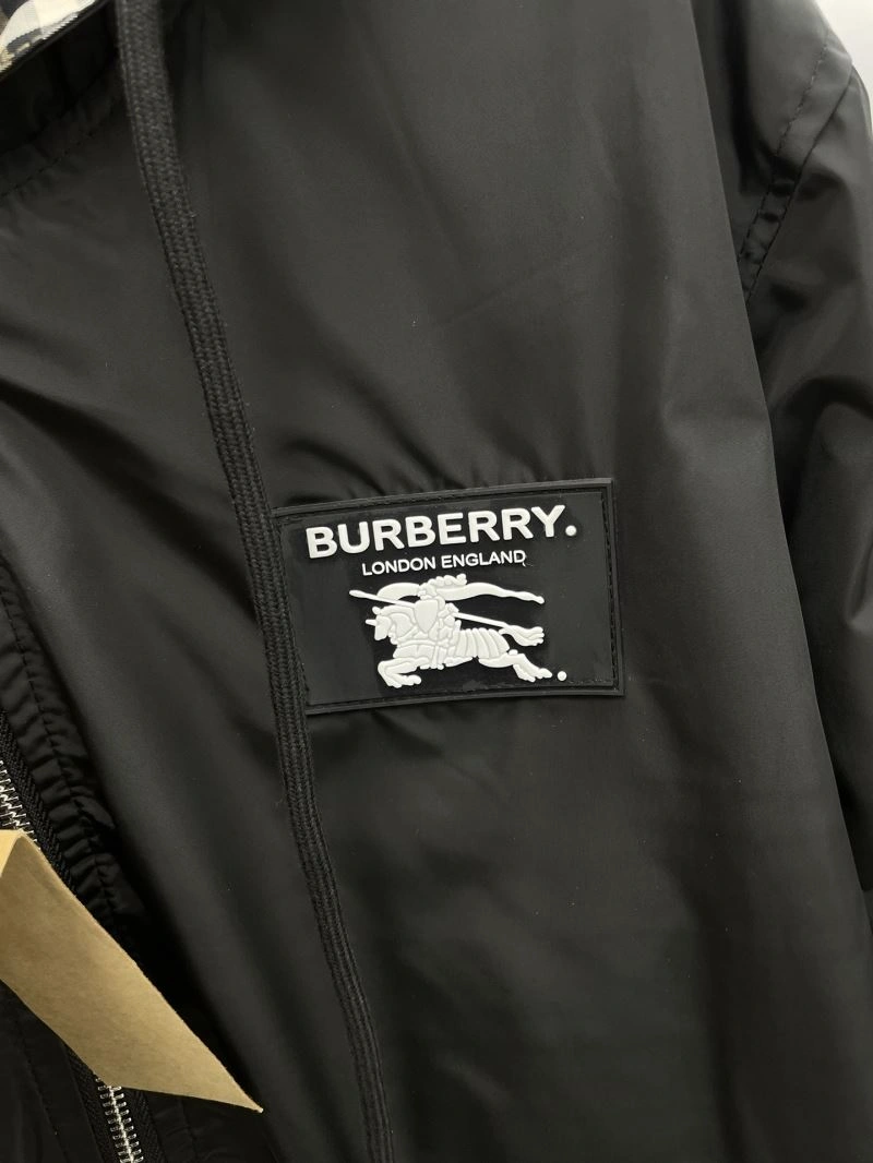 DailyWear Burberry Outwear 102672