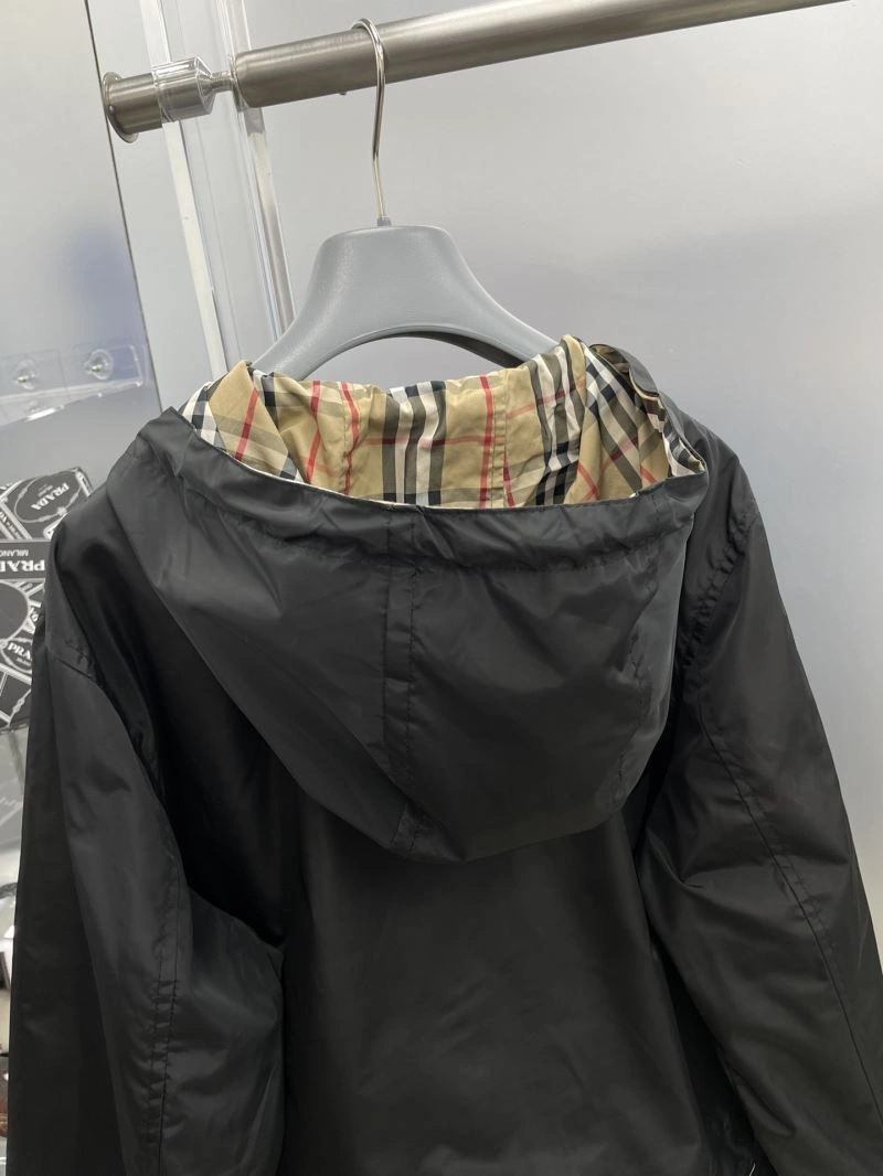 DailyWear Burberry Outwear 102672