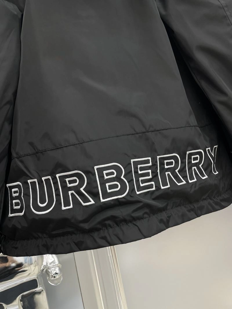 DailyWear Burberry Outwear 102672