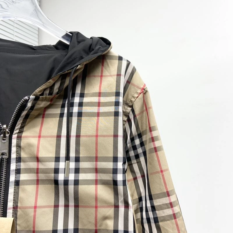 SoftTouch Burberry Outwear 102667