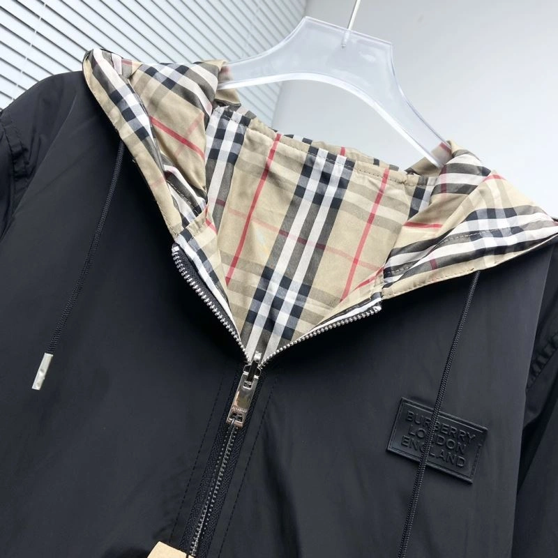 AllSeason Burberry Outwear 102665