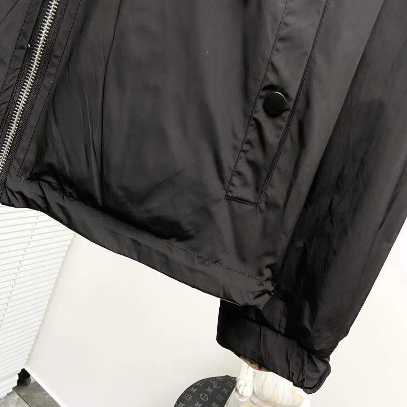 AllSeason Burberry Outwear 102665
