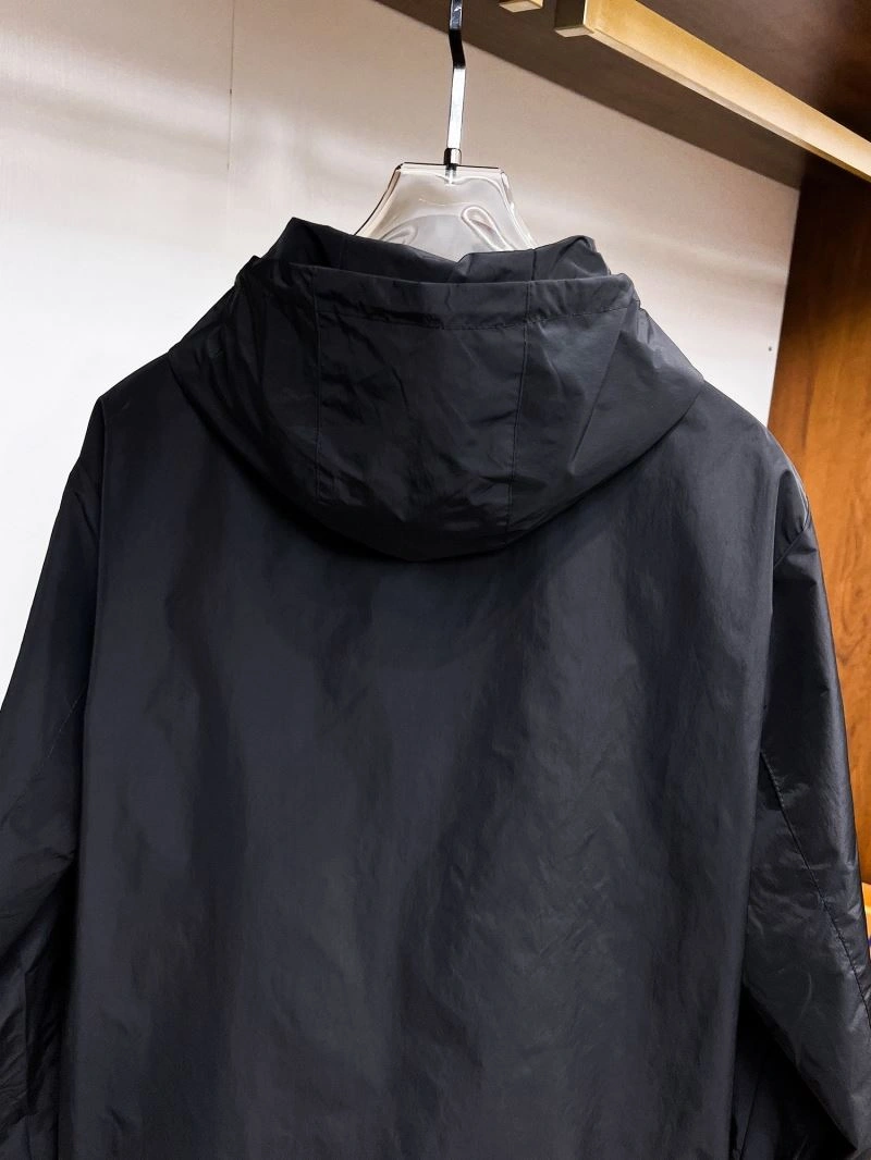 Supportive Burberry Outwear 102280