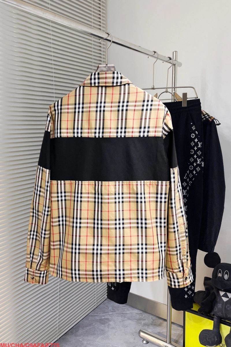 Contemporary Burberry Outwear 102278