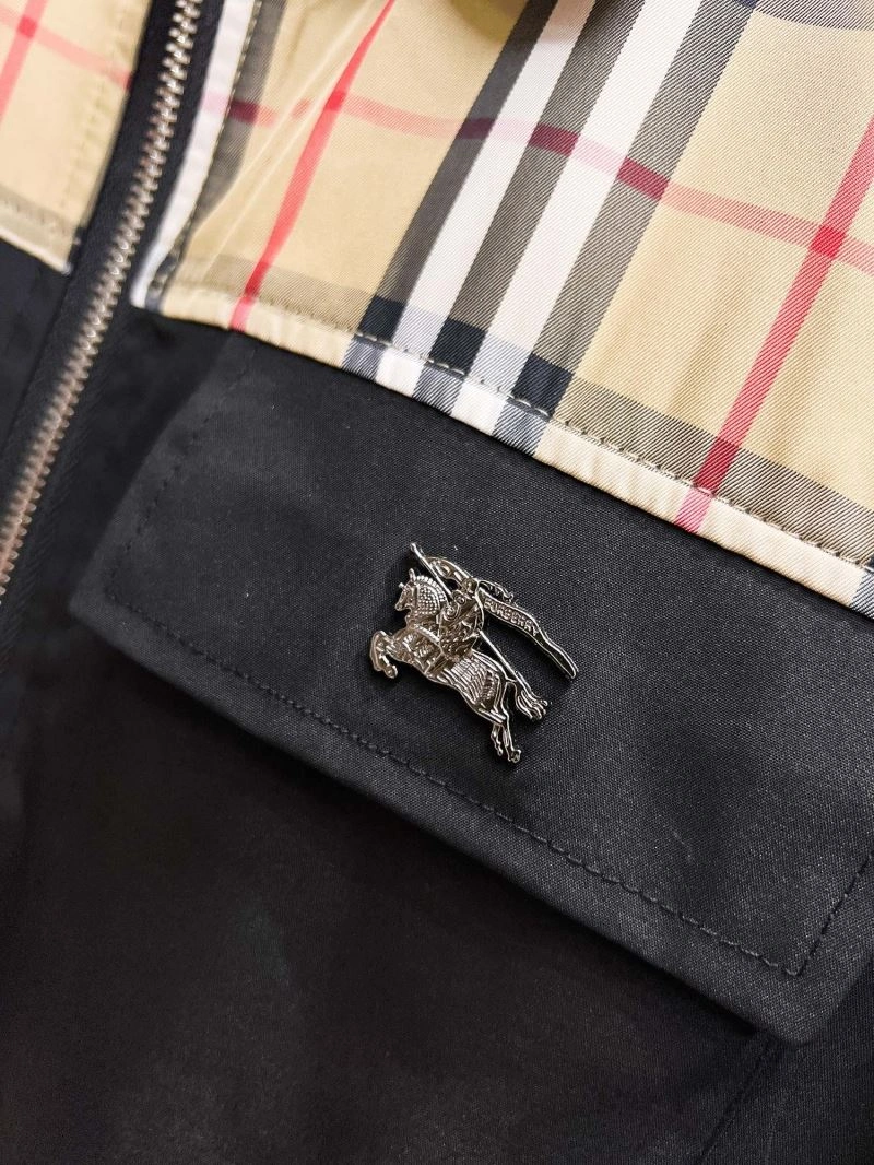 Contemporary Burberry Outwear 102278