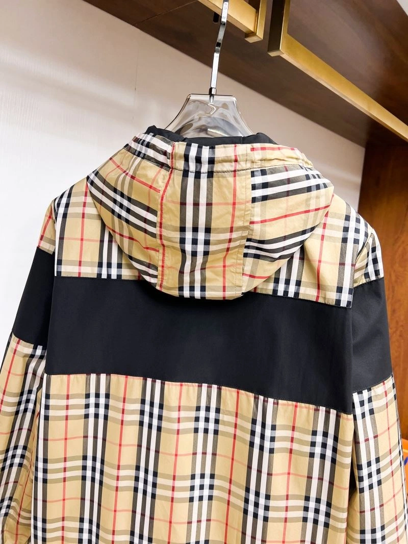 Burberry Outwear Original 102359