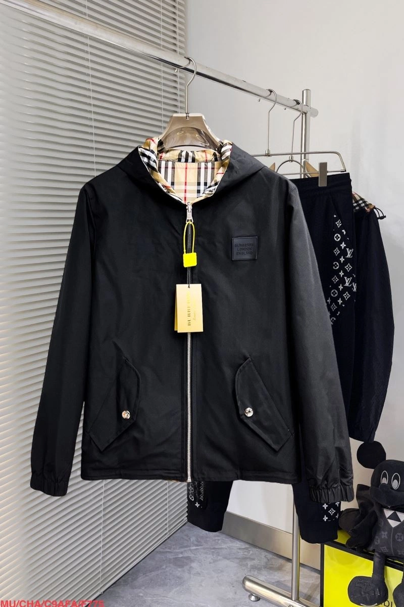 Burberry Outwear Original 102359