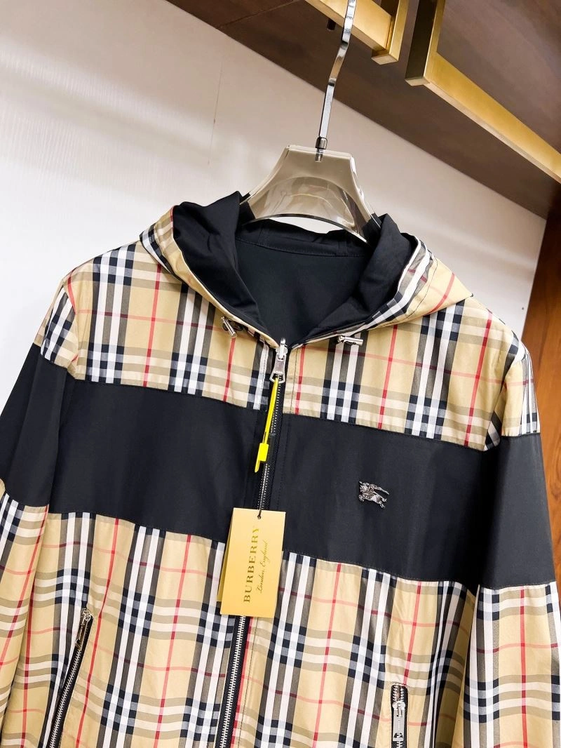 Burberry Outwear Original 102359