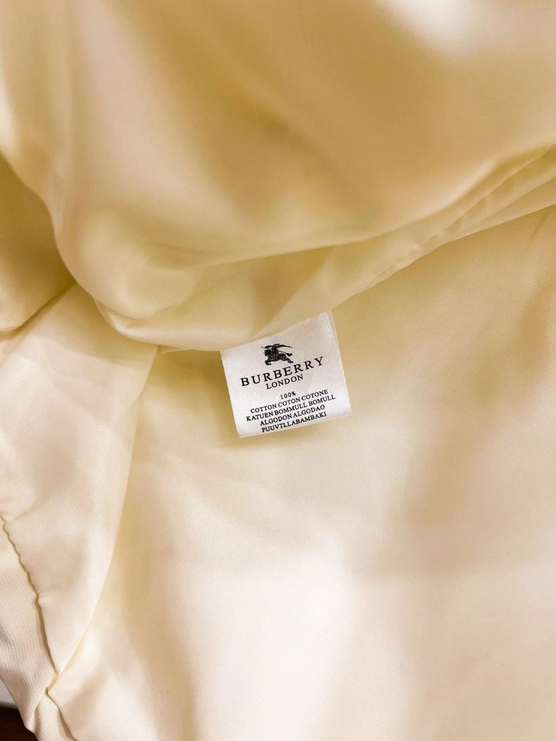 Burberry Outwear EasyMatch 102284