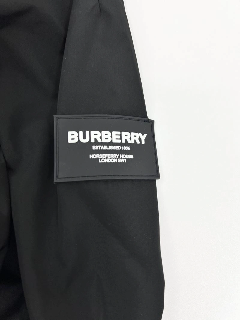 Fashionable Burberry Outwear 102273