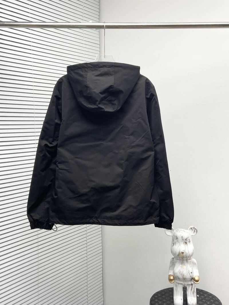 Burberry Outwear ComfortFit 102275