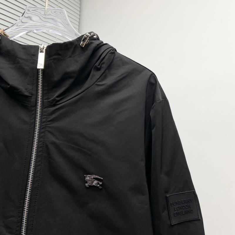 Burberry Outwear ComfortFit 102275