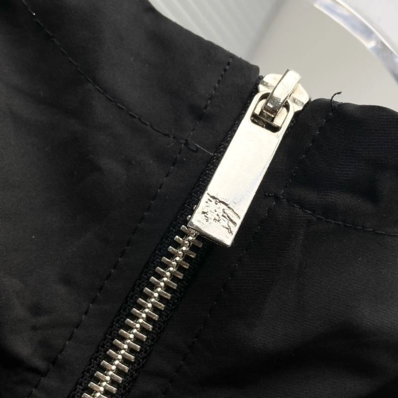 Burberry Outwear ComfortFit 102275