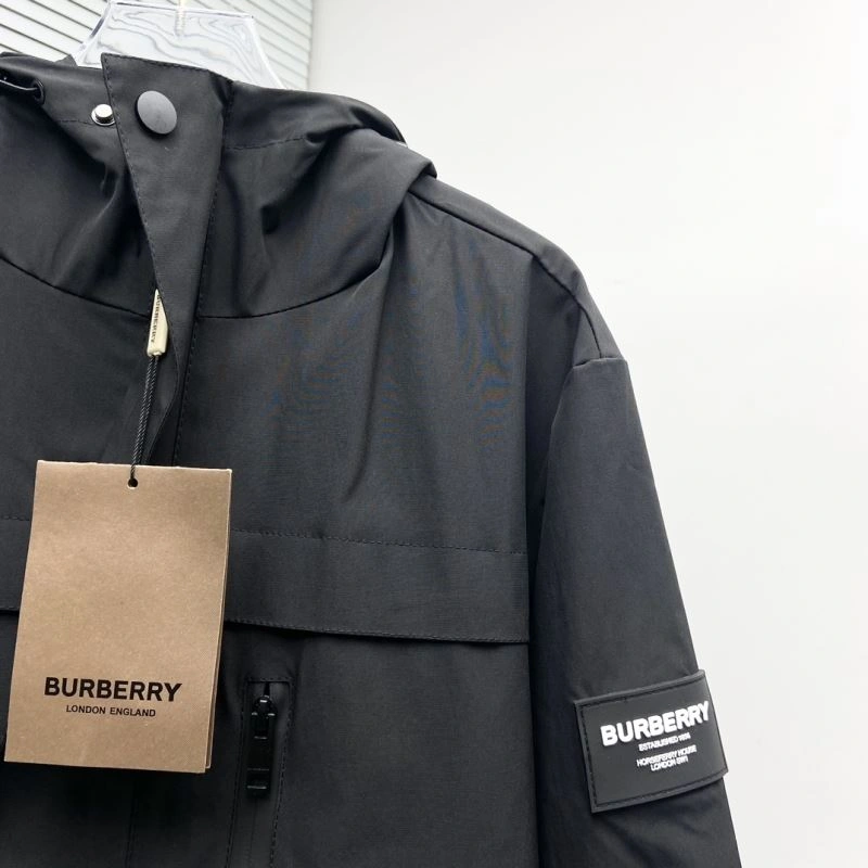 Burberry Outwear ZeroBulk 102274