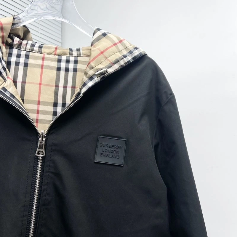 Burberry Outwear Durable 102269