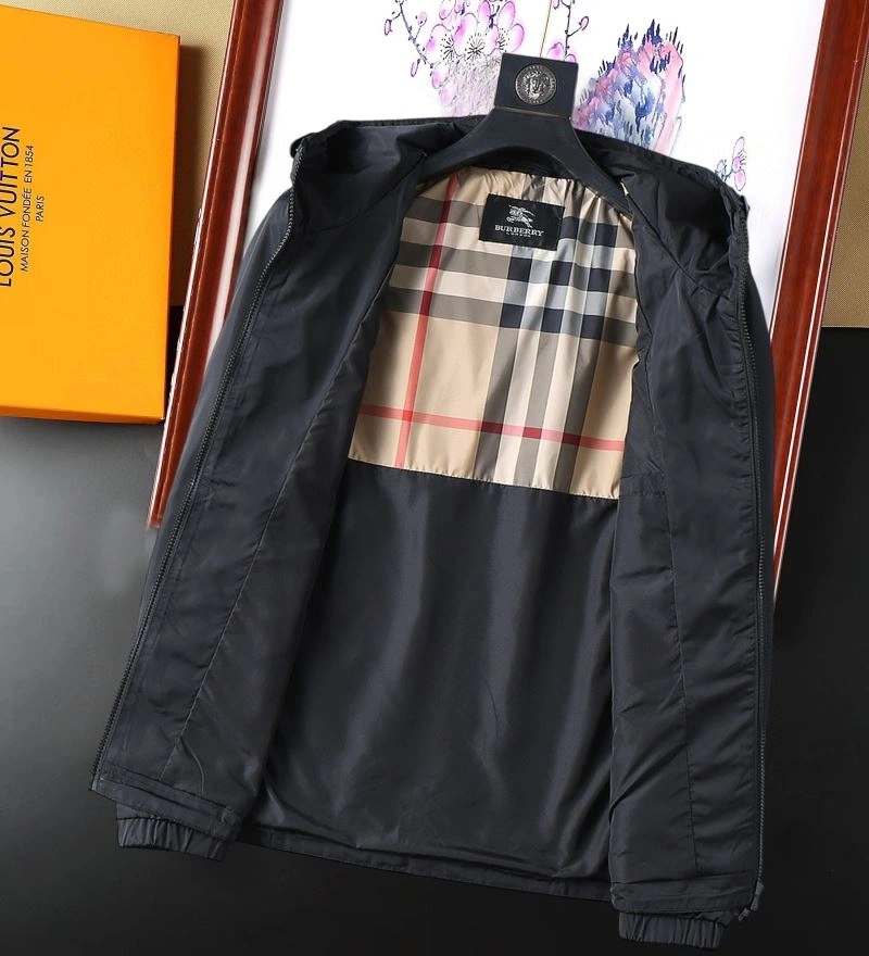 Functional Burberry Outwear 102272