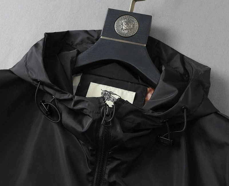 Durable Burberry Outwear 102265
