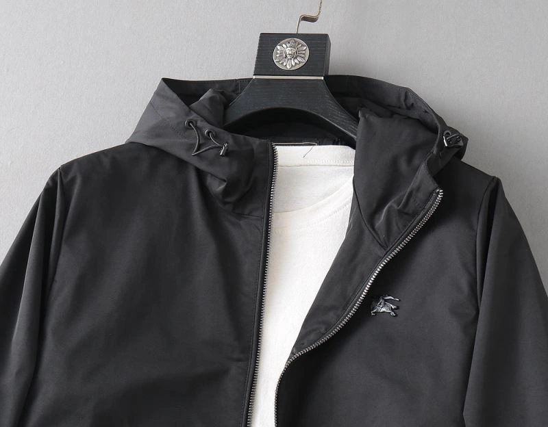 Burberry Outwear TravelReady 102264