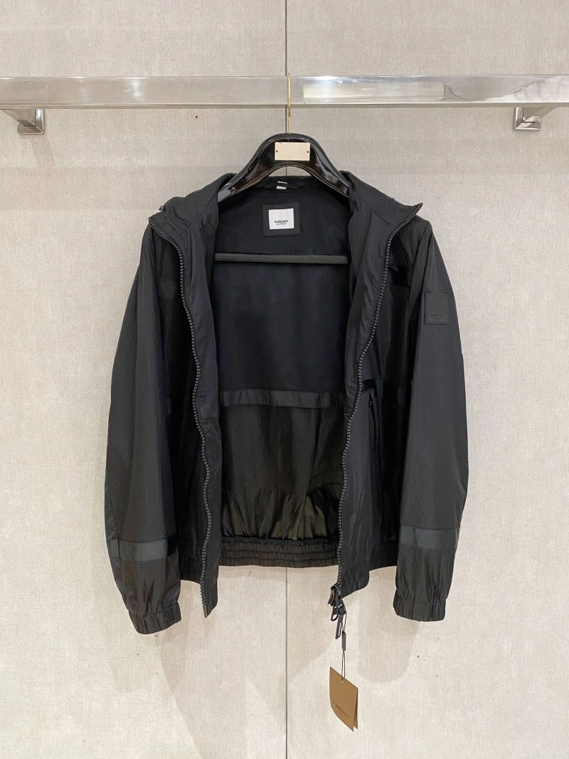 Burberry Outwear Comfortable 102297