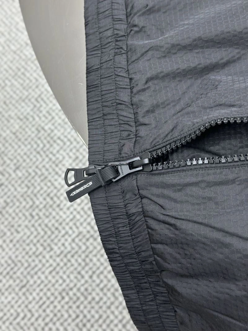 Burberry Outwear QuickDry 102257