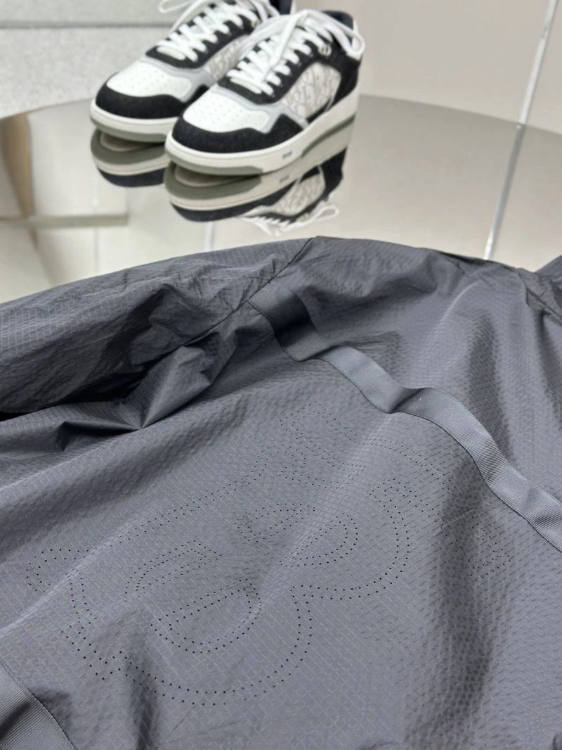Burberry Outwear QuickDry 102257