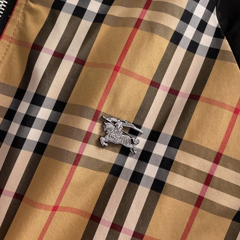DailyWear Burberry Outwear 102249