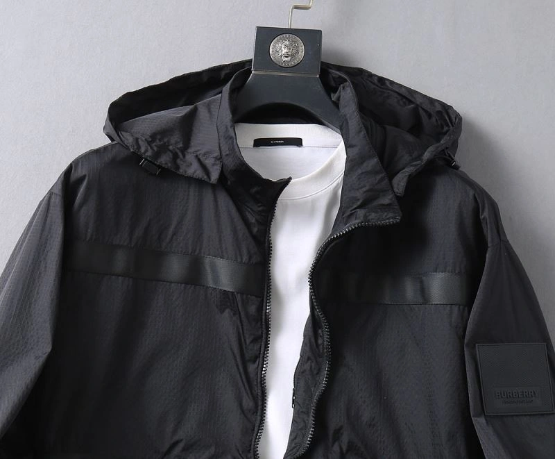 Packable Burberry Outwear 102245