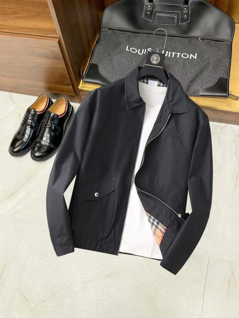 Burberry Outwear Chic 102233