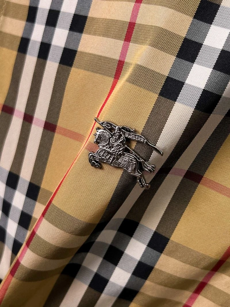 Casual Burberry Outwear 102263