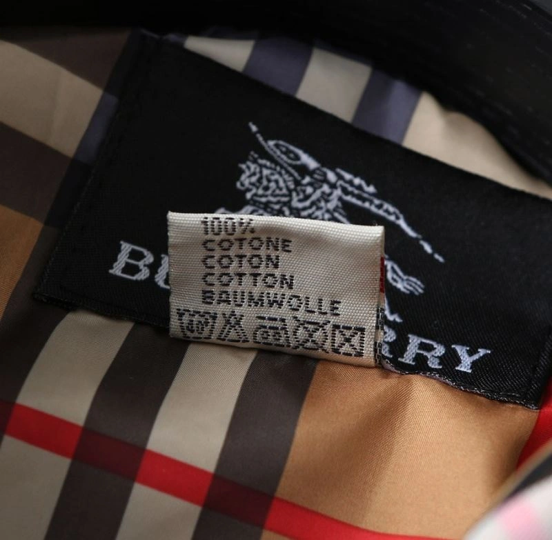 Durable Burberry Outwear 102231