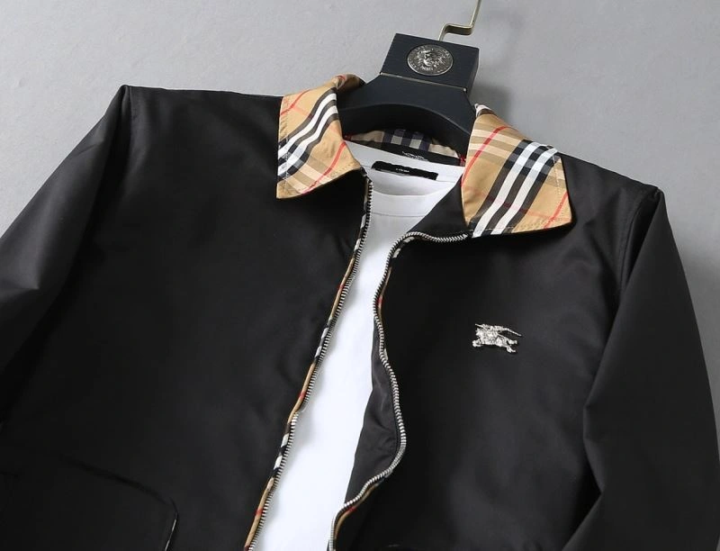 Durable Burberry Outwear 102231