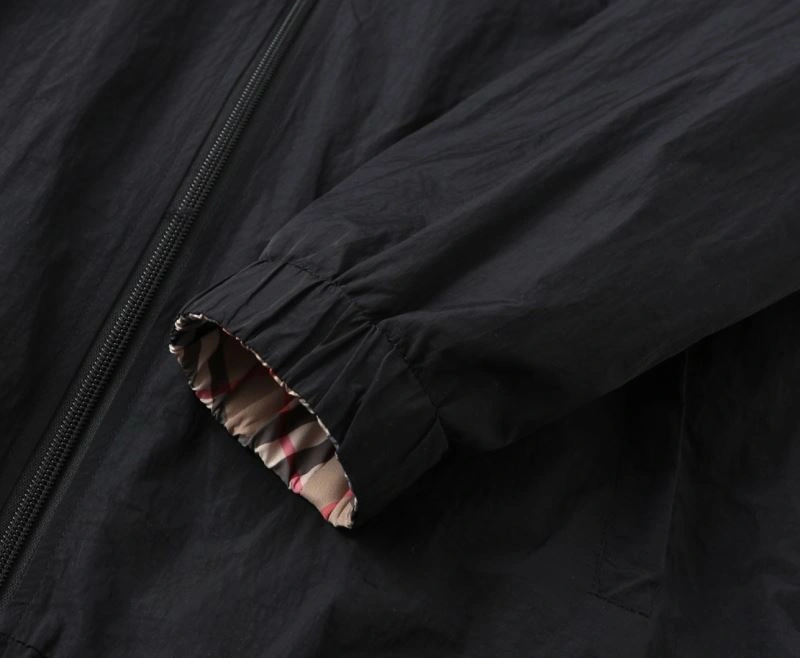Sleek Burberry Outwear 102229