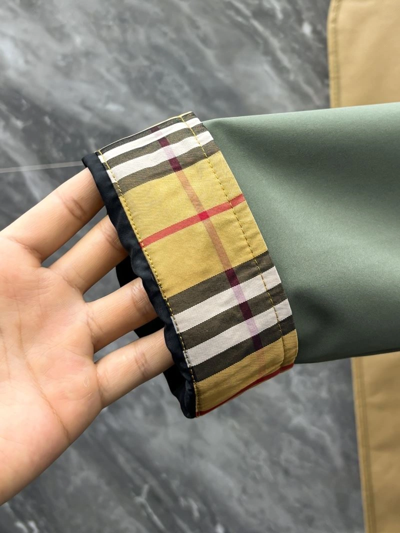 Minimalist Burberry Outwear 102268