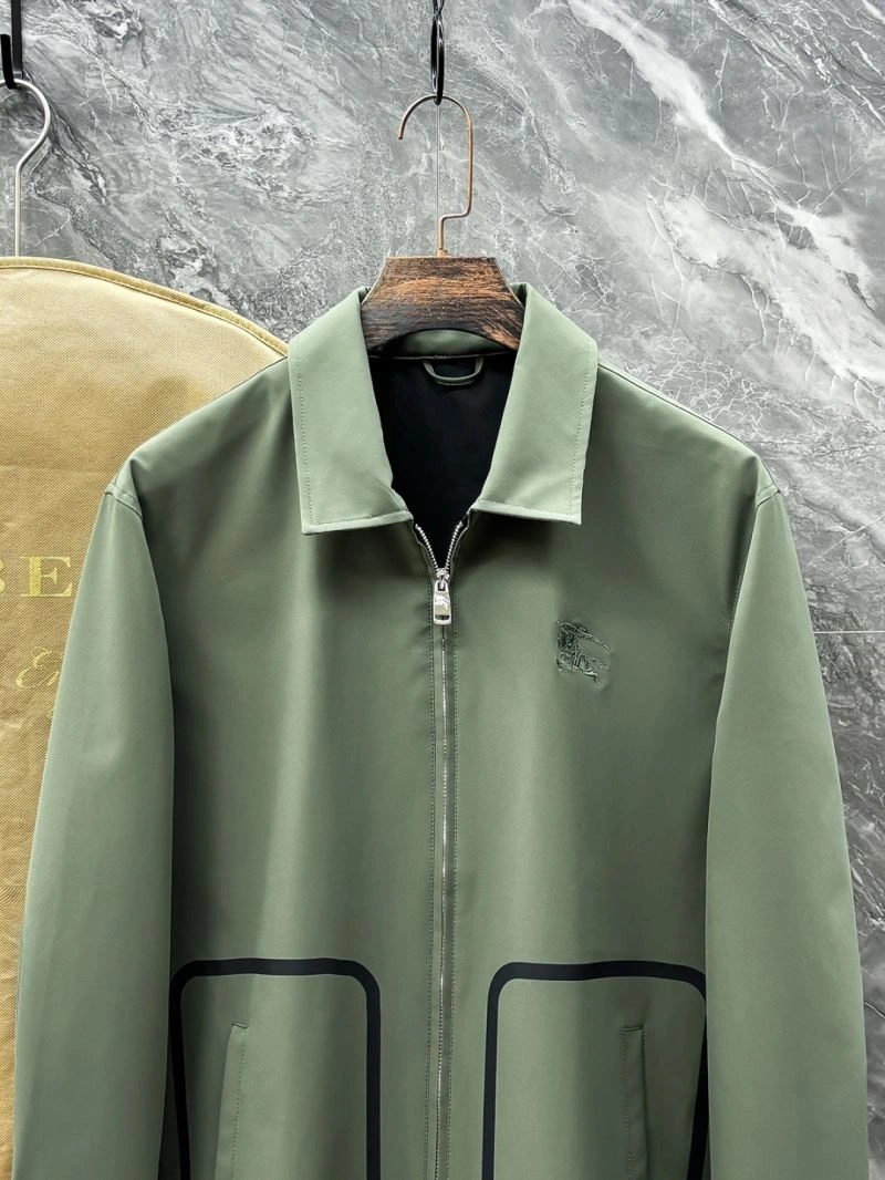 Minimalist Burberry Outwear 102268