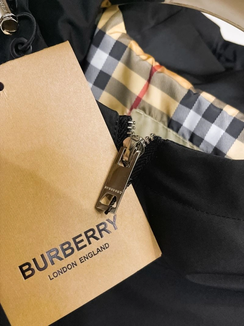 Burberry Outwear Unique 102224