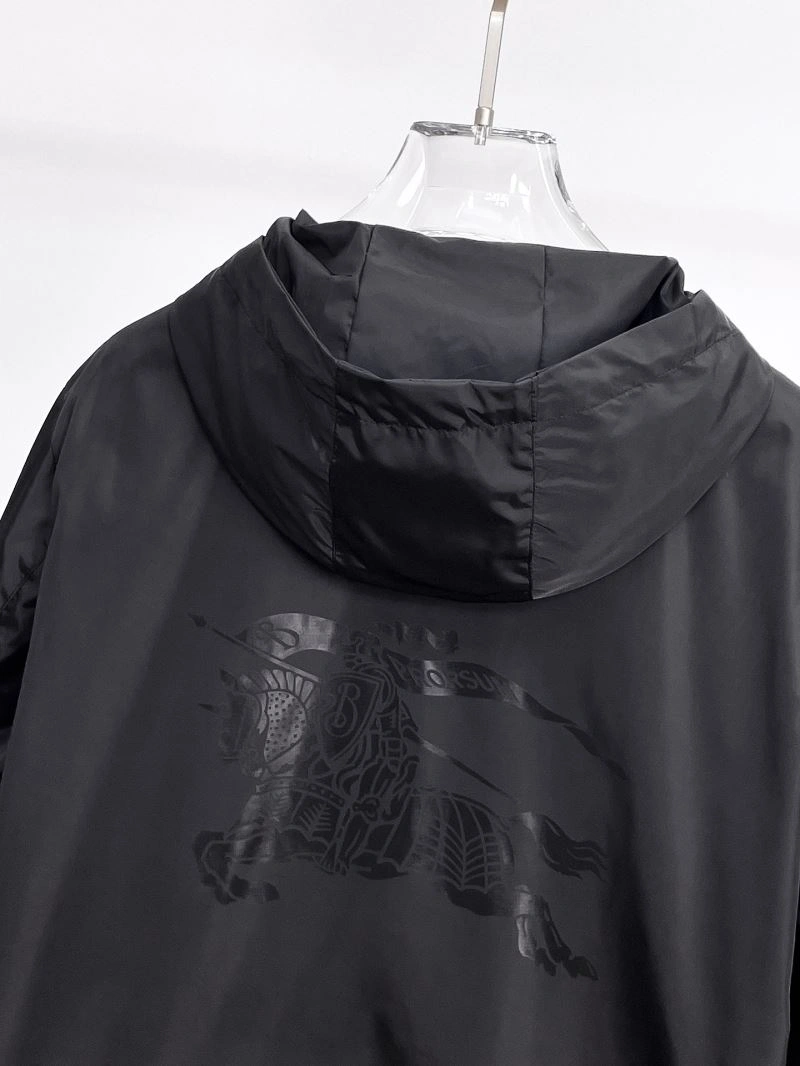 Soft Burberry Outwear 102223
