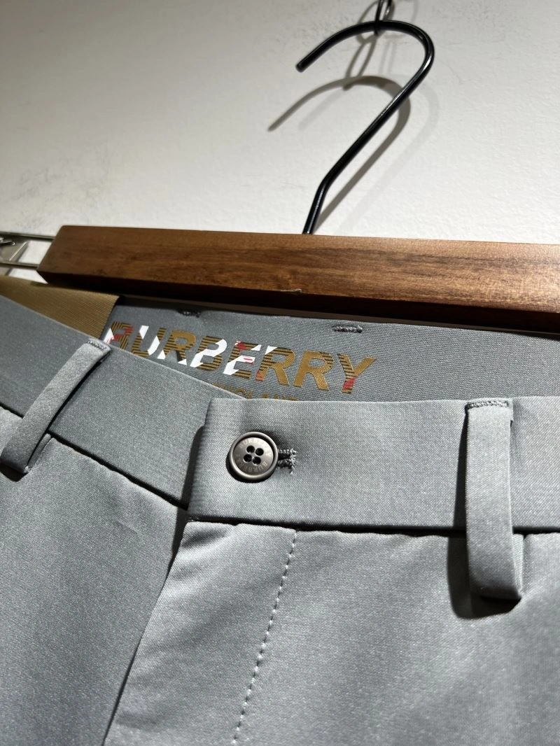 DailyWear Burberry Outwear 102221