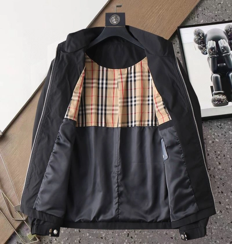 Seasonal Burberry Outwear 102238