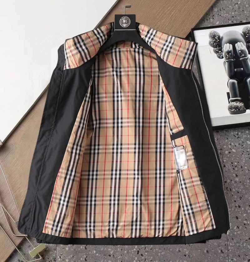 Burberry Outwear StreetReady 102212