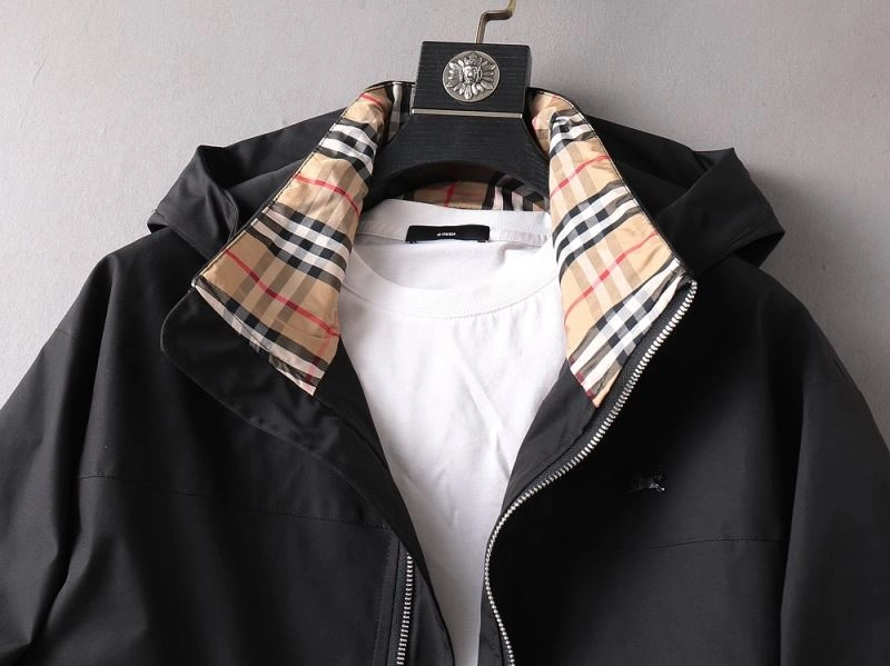 Burberry Outwear StreetReady 102212