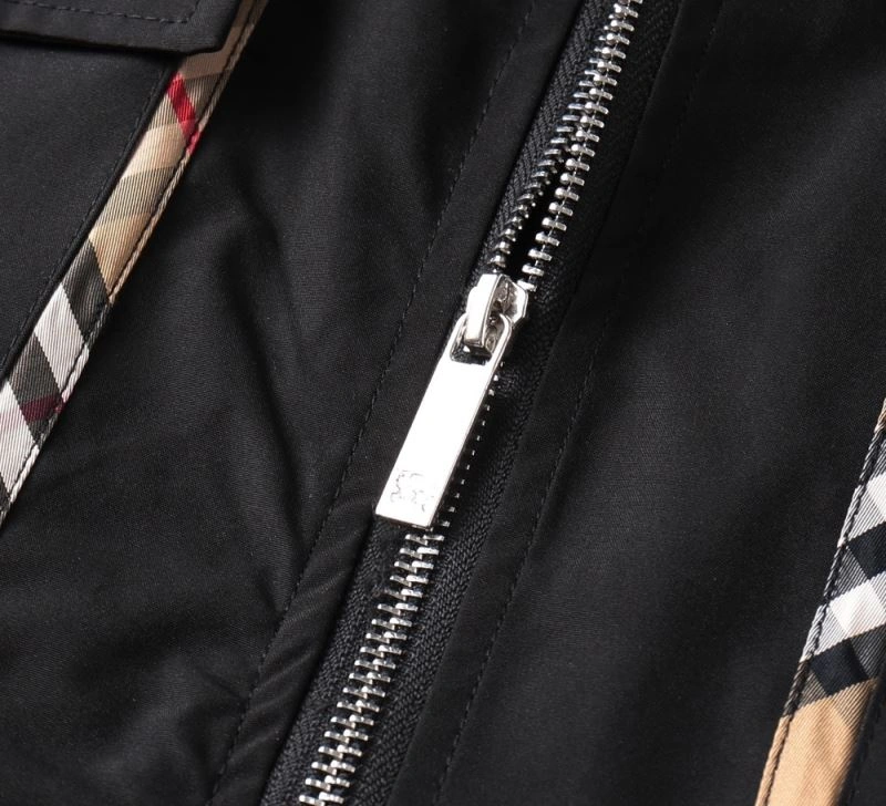 Burberry Outwear StreetReady 102212