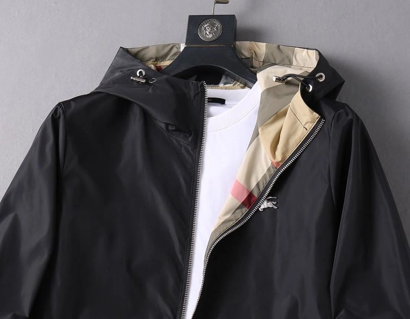 Burberry Outwear Breathable 102222