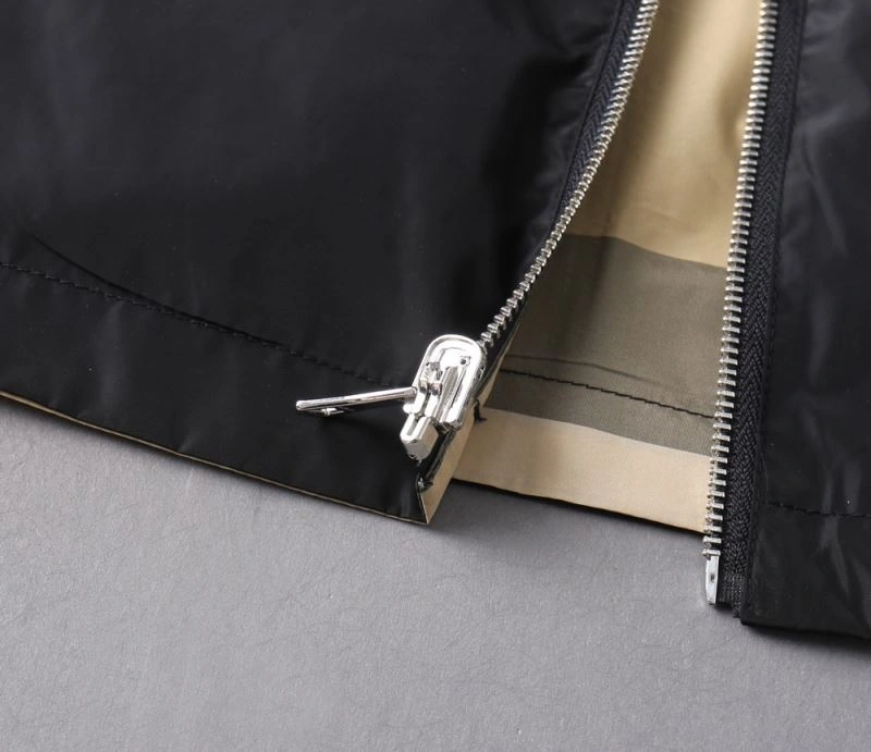 Burberry Outwear Breathable 102222
