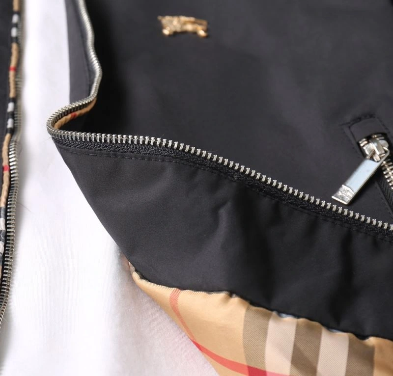 Contemporary Burberry Outwear 102207