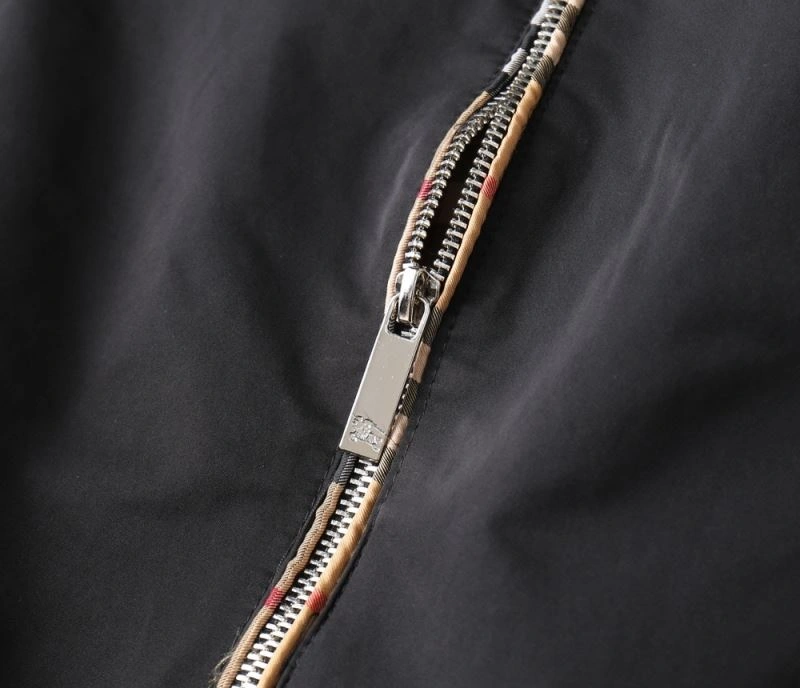 Contemporary Burberry Outwear 102207