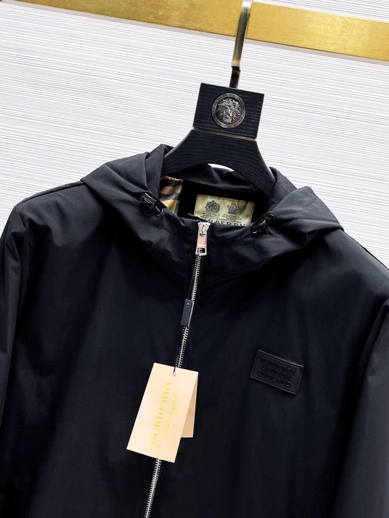Burberry Outwear Bright 102204