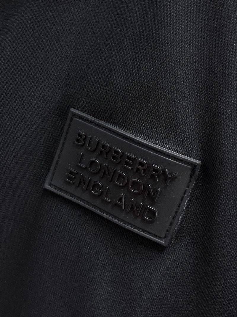 Burberry Outwear Bright 102204